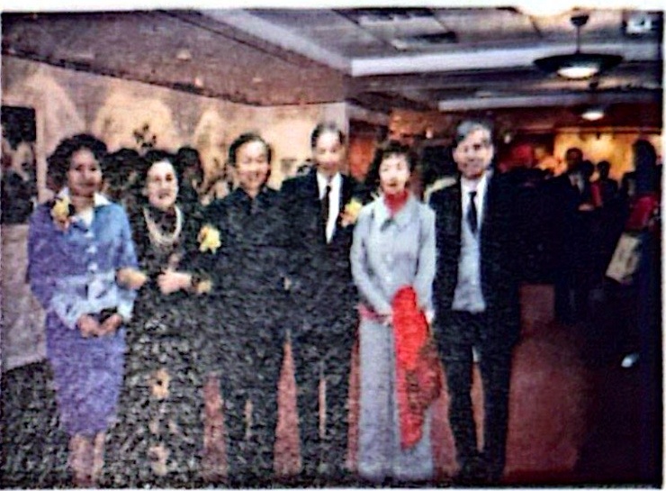 Chow with Professor Charles K. Kao and friends, taken at his exhibition in Hong Kong in 2000